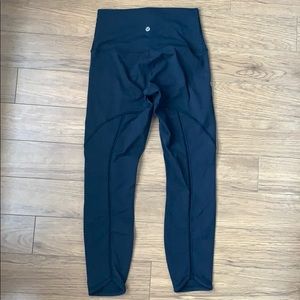 Lululemon black leggings w/ detail